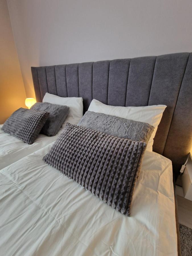 R&J Guesthouse Apartment Grindavík Buitenkant foto