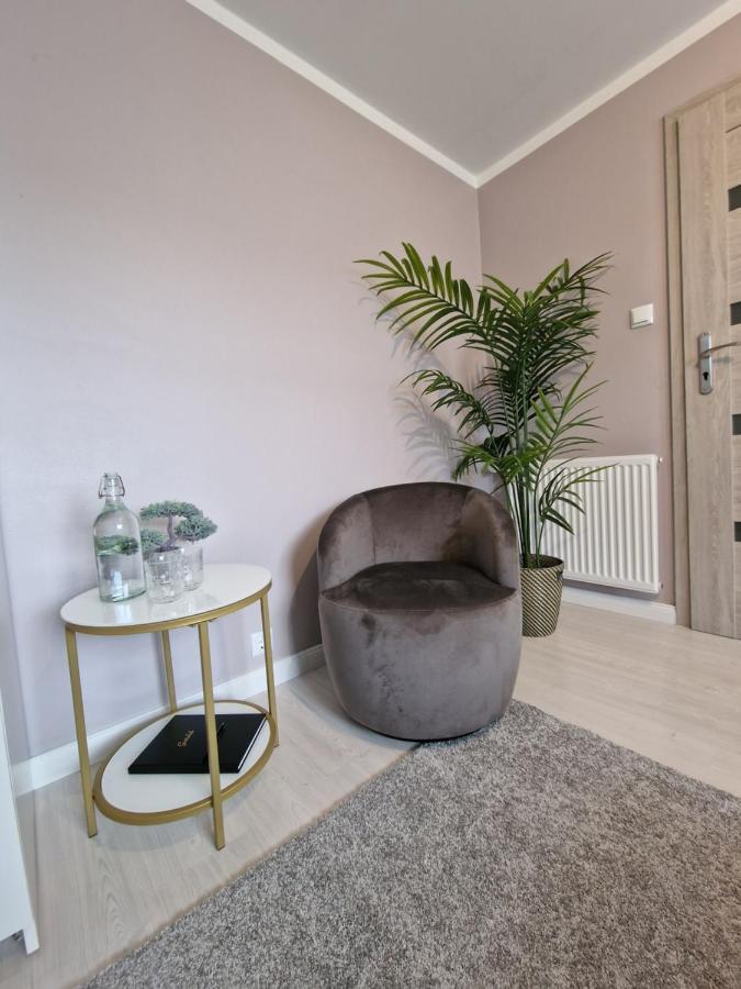 R&J Guesthouse Apartment Grindavík Buitenkant foto